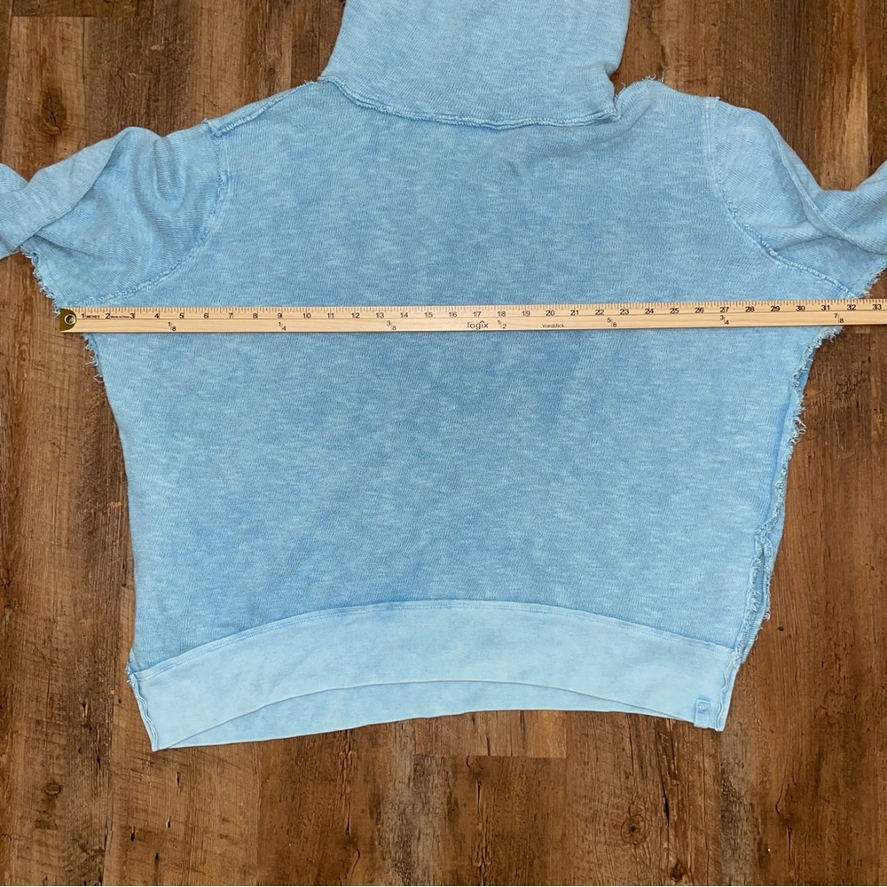 We The Free Free People Timmy Turtleneck Blue Oversized Sweater Women’s Large - Picture 10 of 13